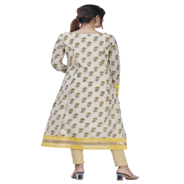 natural and artistic